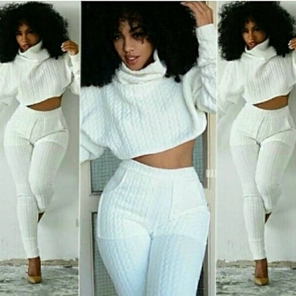 White sexy warm 2 piece cropped sweater set